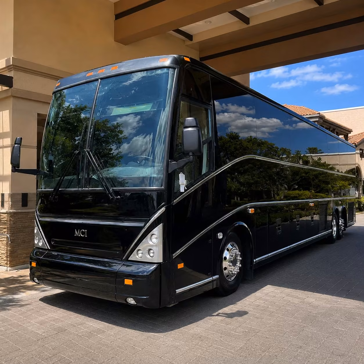 convention and conference shuttle bus rentals in bloomington