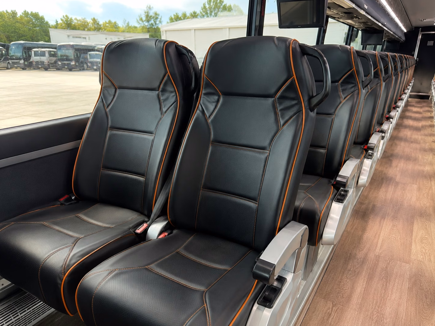 pre prom dinner shuttles and after party transportation in bloomington