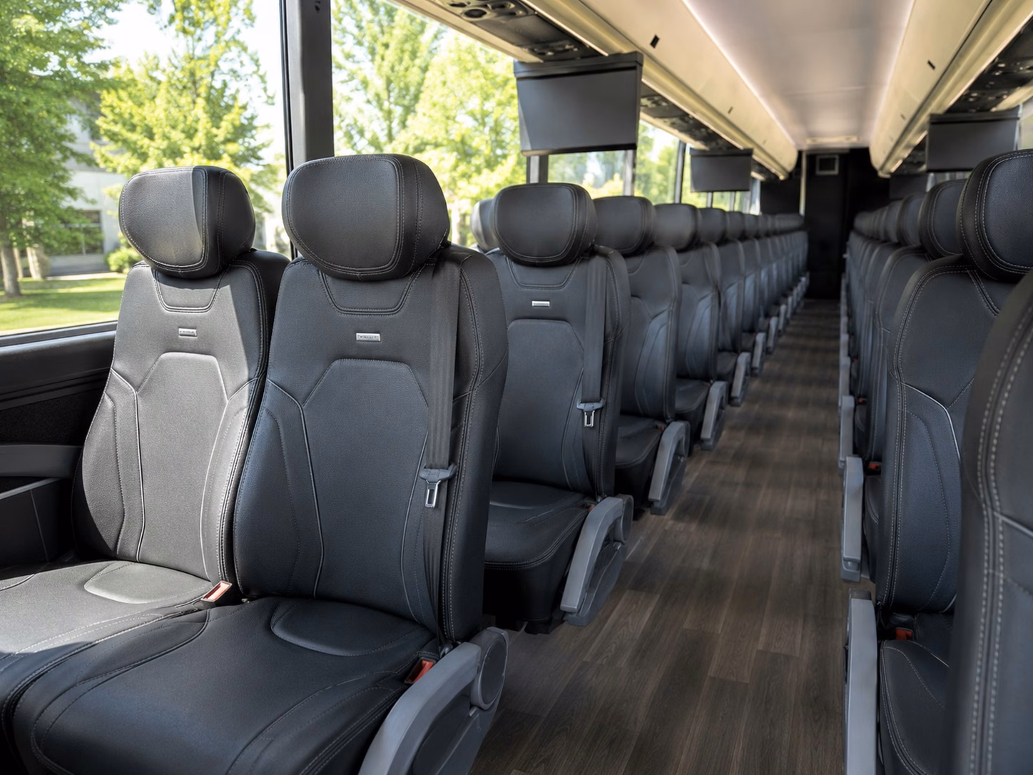 shuttle guests between bloomington hotels and your wedding venue without the stress